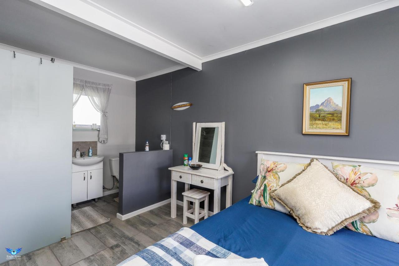 Kanaan - 3 Bedroom Self-Catering Cottage Hermanus Eksteriør billede
